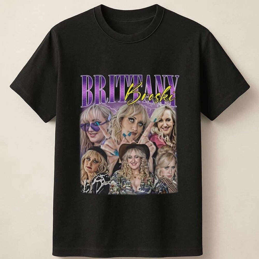 Brittany Broski Retro Pop Design With Memorable Outfits And Looks Unisex T Shirt - Picture 1 of 4